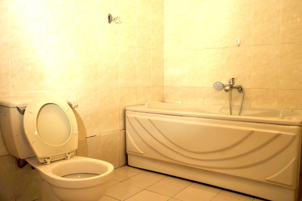 Thien Tue Hotel Ho Chi Minh City Exterior photo